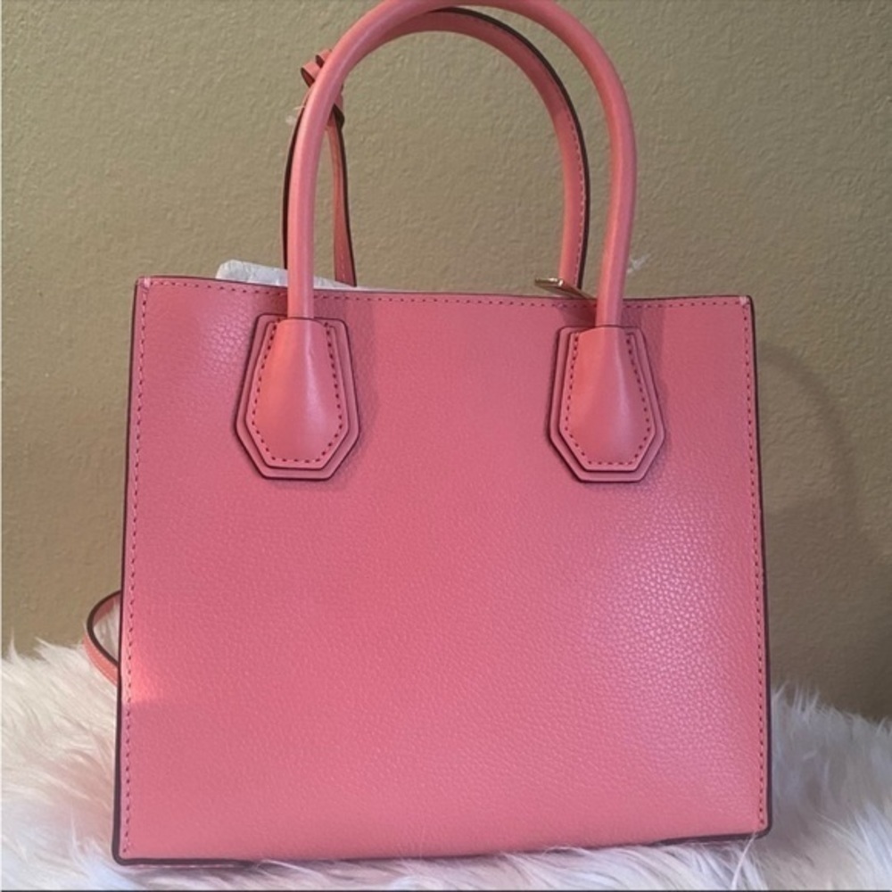 New Michael Kors Mercer medium messenger Bag - Picture 12 of 15
